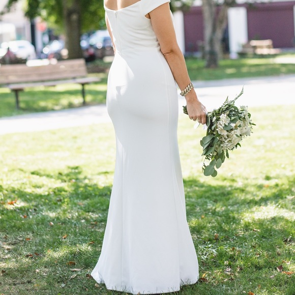 Lulus Off-the-Shoulder Mermaid Gown with Cutout Detail - Picture 5 of 11